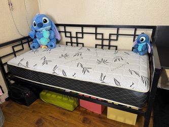 Twin Bed Frame with Bamboo Mattress
