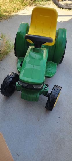 Power John Deer Tractor