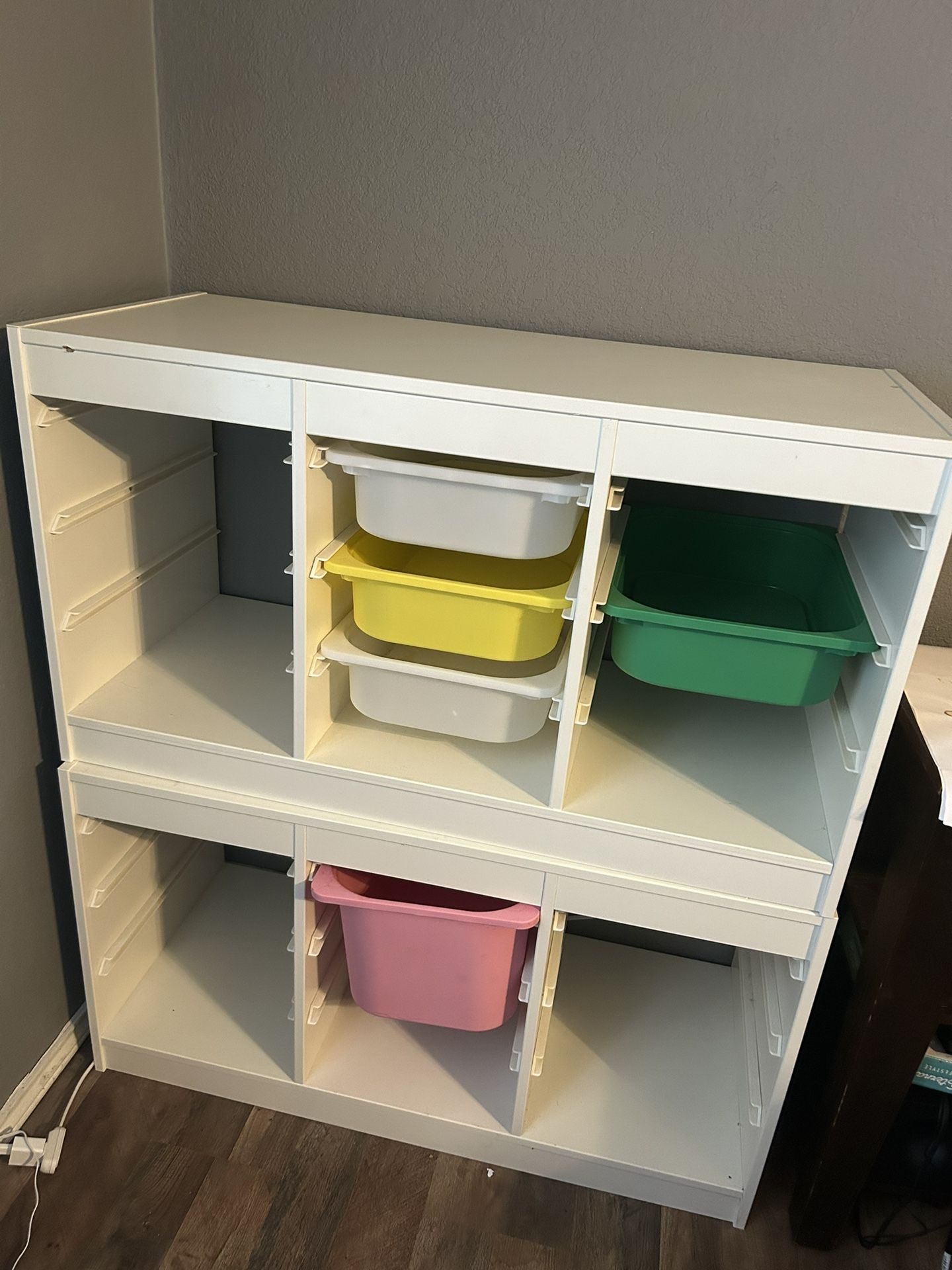Shelf Organizer With Some Bins