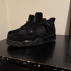 Black Cat 4s 