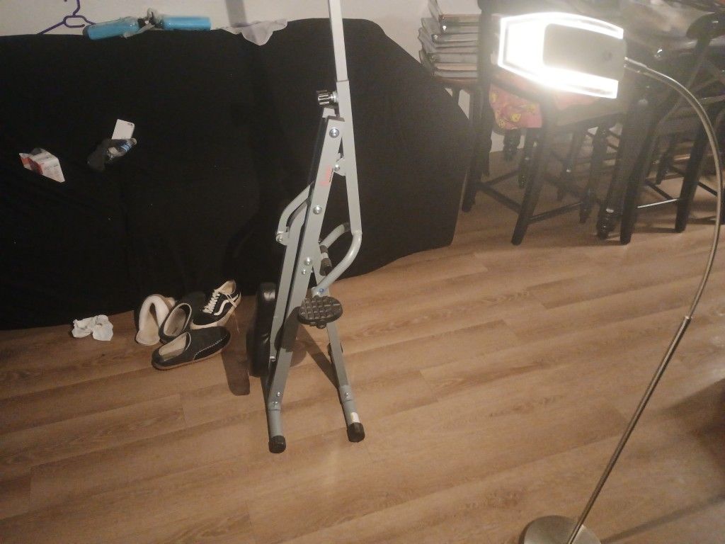 Row-N- Ride Squat assistant