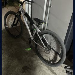 Wheelie bike - OBO (Not free)