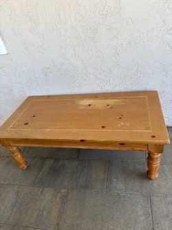 FREE coffee table 50” x 25”