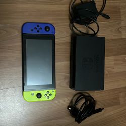 Nintendo Switch Console Bundle With Pokemon Violet 