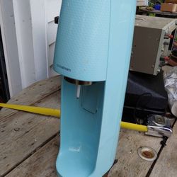 SodaStream Fizzi Sparkling Water Maker, 8.1 x 8.1 x 18 inches, Icy Blue Teal Green