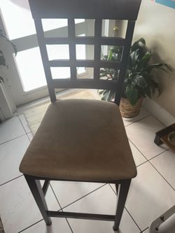 Chair (4)