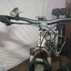 GIANT TALON 1 (2023) MINT GREEN 