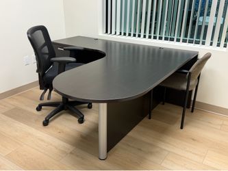 Various Office Furniture For Sale! Electric raised table chair and more