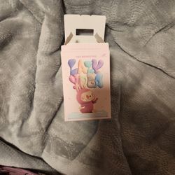 Popmart: The Monsters Lazy Yoga