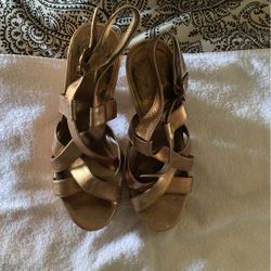 Vince Camuto Women Platform 