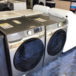 Samsung Front Load Washer And Electric Dryer In Platinum 