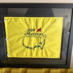 2009 Masters Professionally Framed Golf Flag and Golf Ball - Tiger Woods Last Win