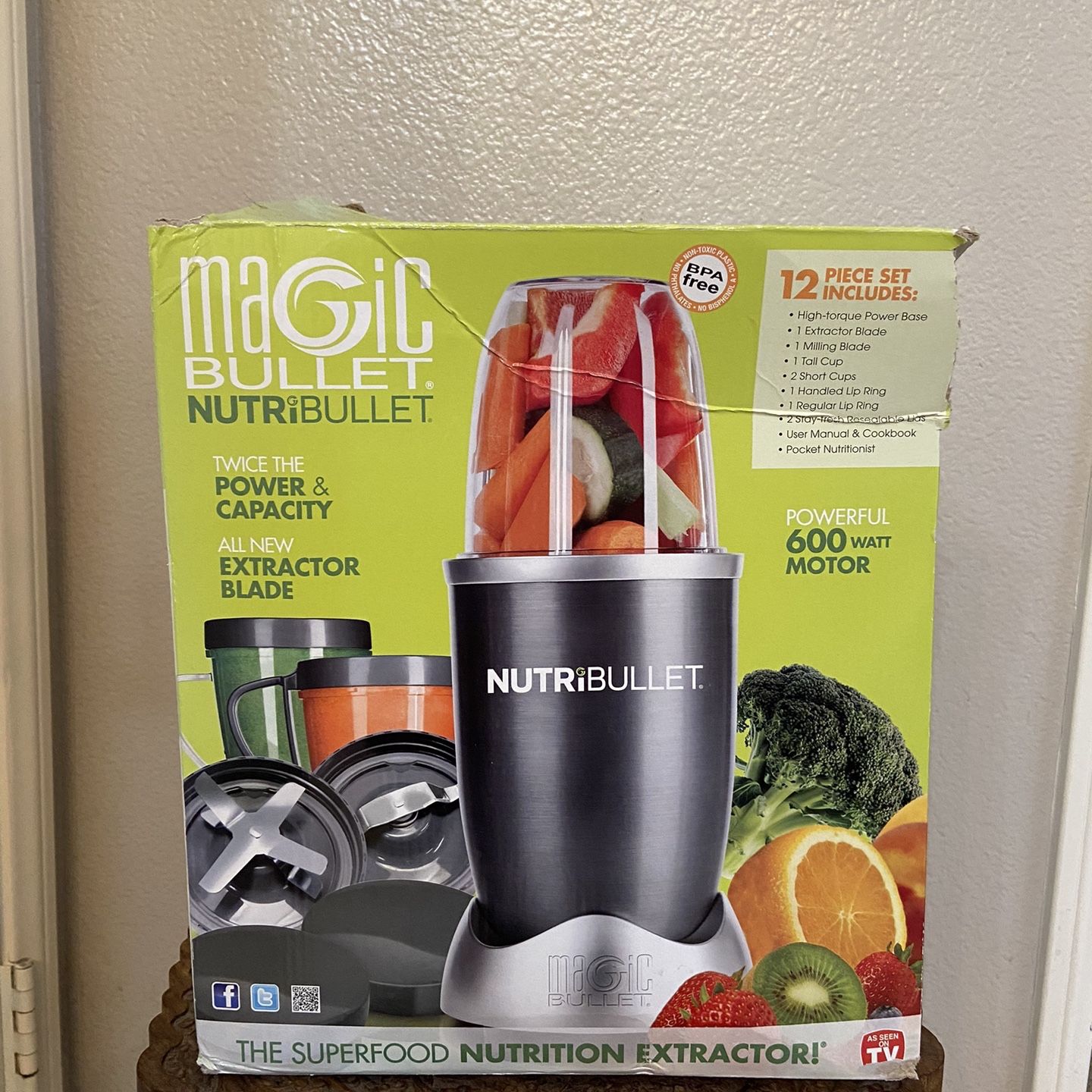 Nutribullet 600 Watt 12 Piece Set for Sale in Castaic CA OfferUp