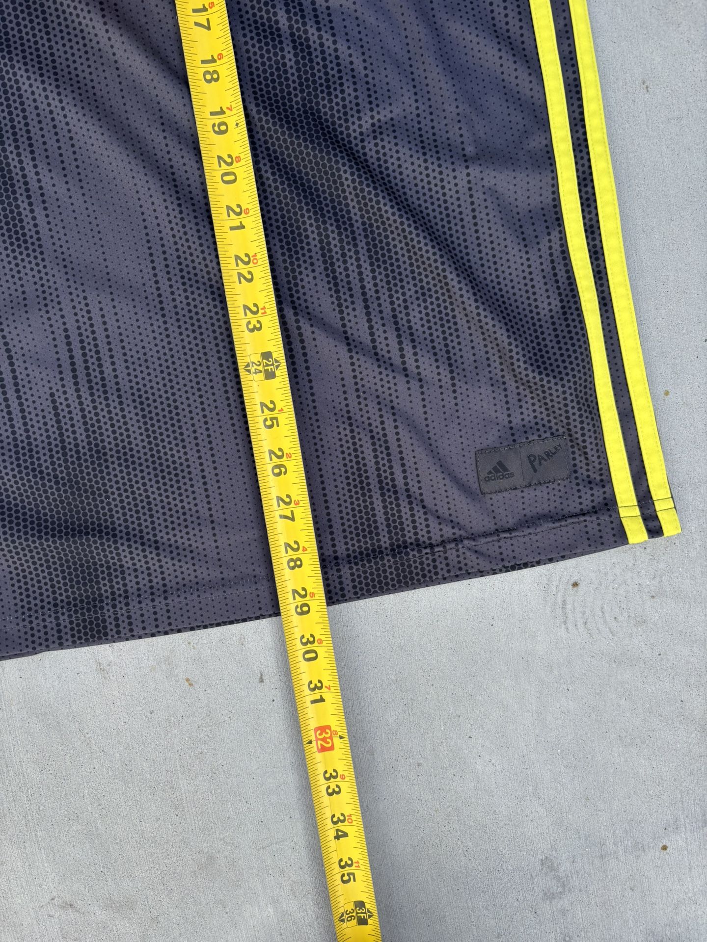Juventus 3rd kit jersey size Large    