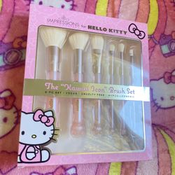Hello Kitty Makeup Brushes 