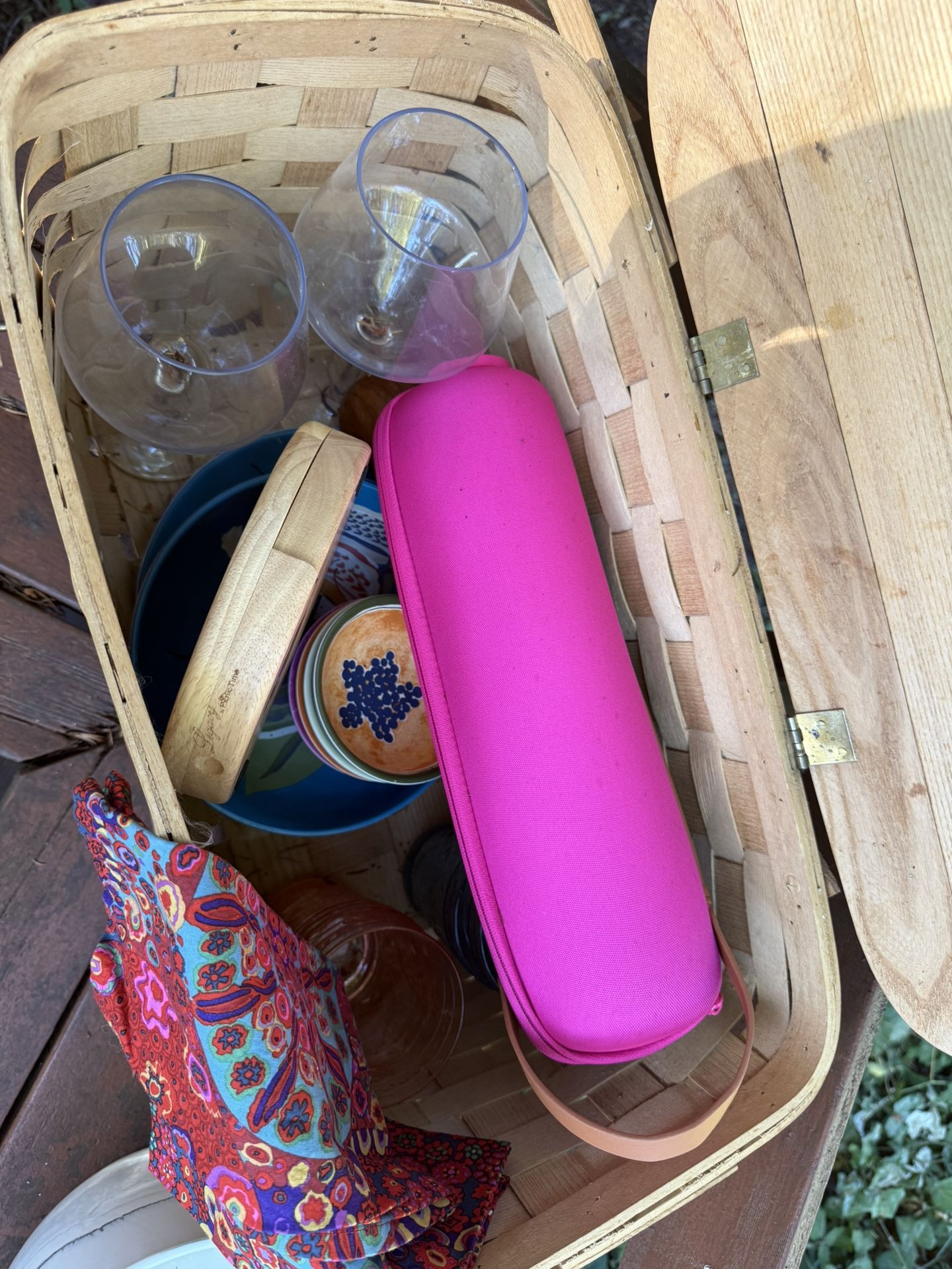 26 Piece Picnic BASKET SET! Rabbit Wine Cheese Board