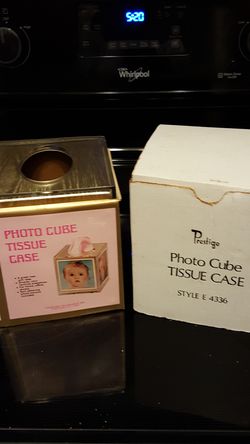 Plastic Photo Cube Tissue Case
