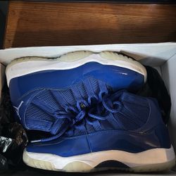 Air Jordan 11 – Size 8 – Blue – Still Clean & Wearable