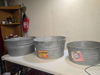 Vintage Galvanized Metal Wash Tubs Set of 3