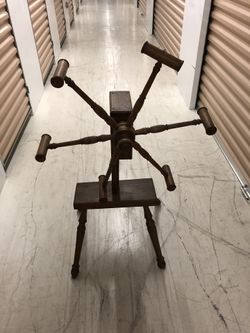 Antique spinning wheel