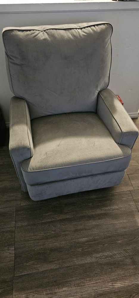 Recliner (Grey)