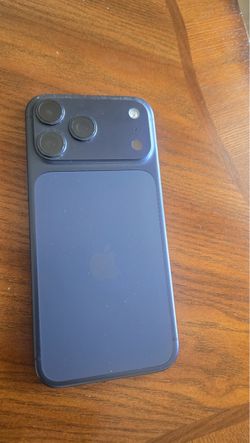 iPhone 17 pro max 256gb with warranty like new