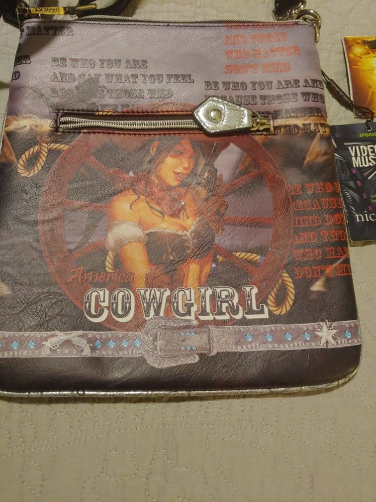 Nicole Lee American Cowgirl Wagon Wheel Crossbody Purse