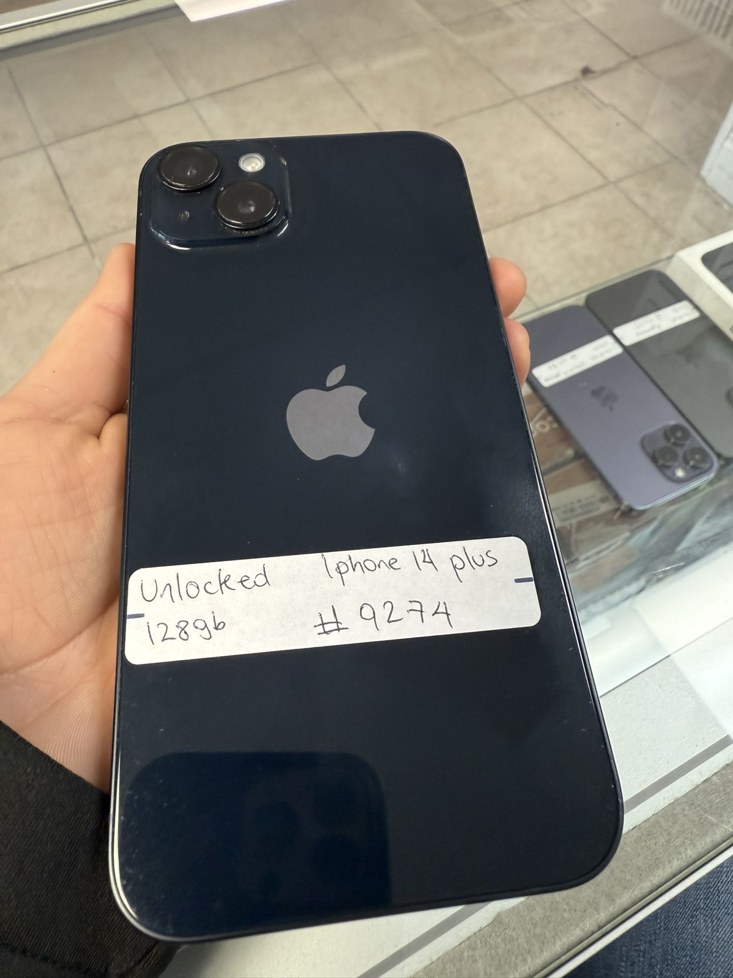 iPhone 14 Plus