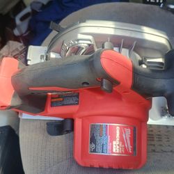 Milwaukee 6 1/2in.Circular Saw,Like New$120