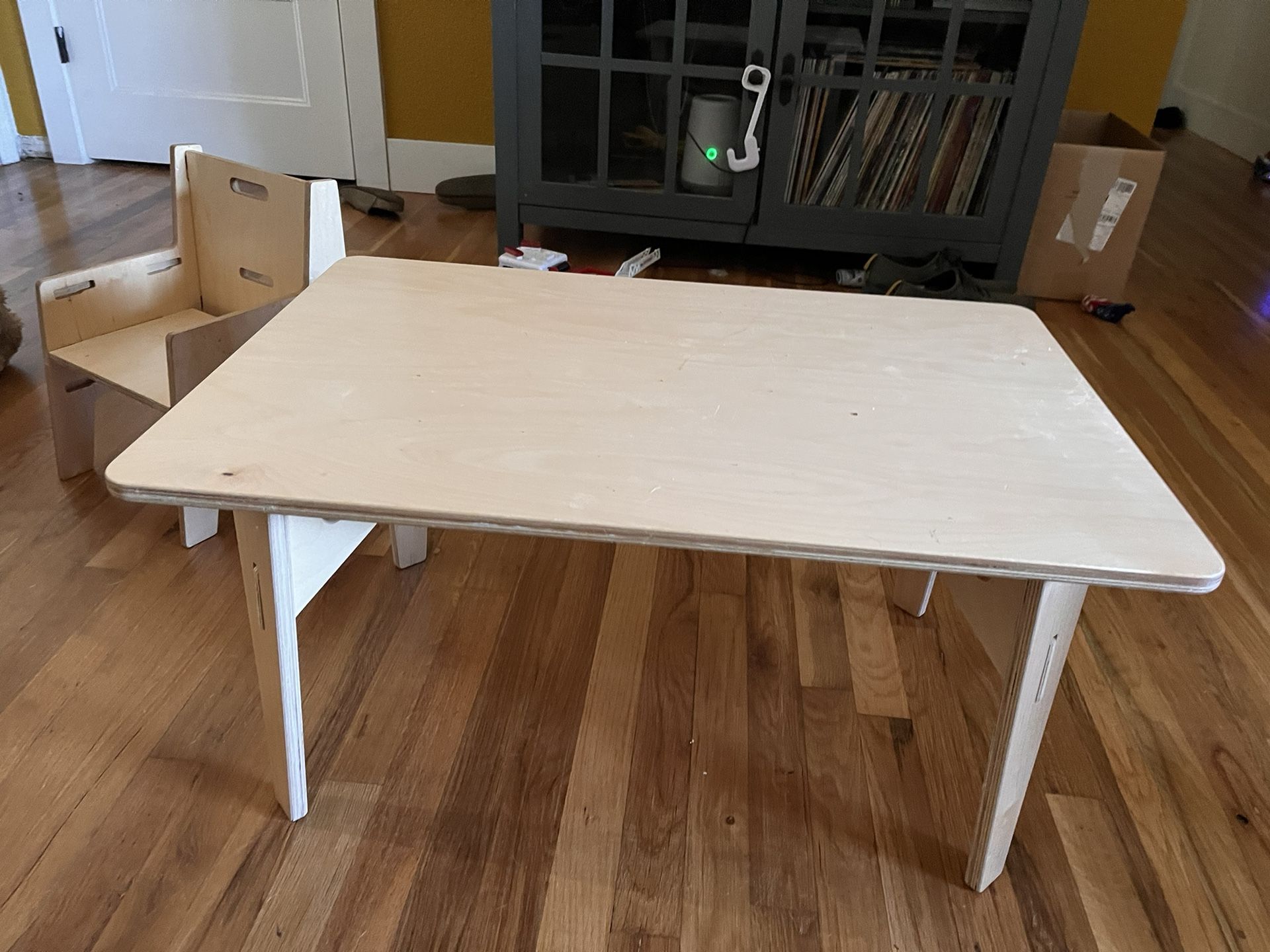 Montessori Kids Table And Weaning Chair