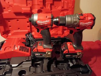 M18 MILWAUKEE FUEL combo kit completo $330