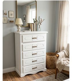 White 5-Drawer Chest Dresser
