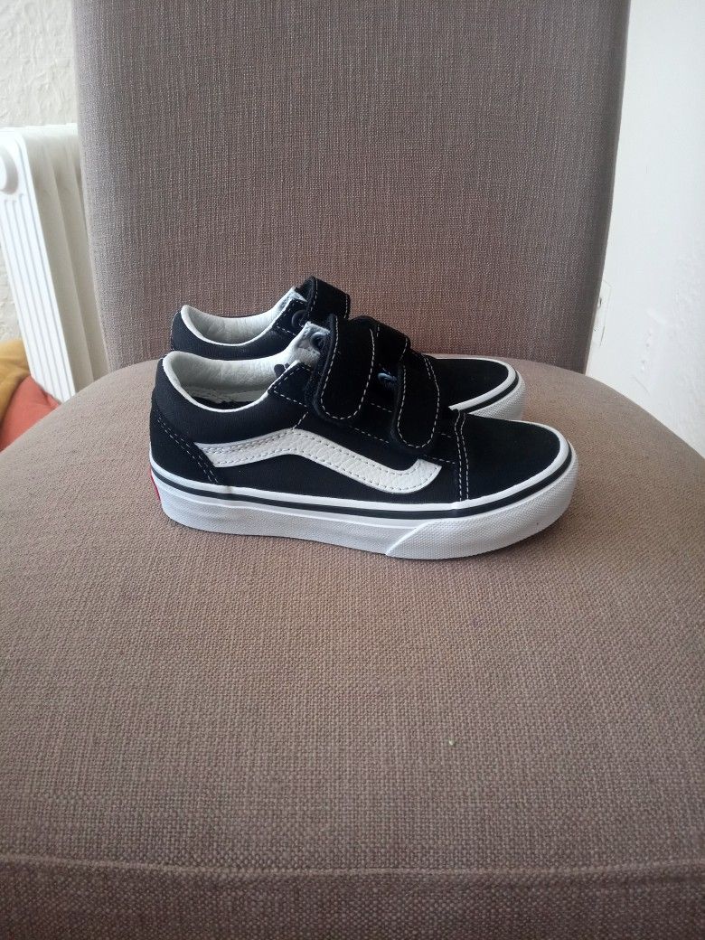 Kids Vans Shoes- Size 11 Excellent Condition