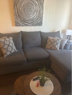 Couch with left or right chase