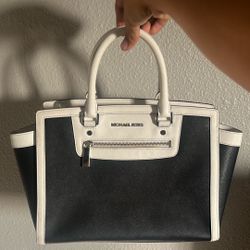 Micheal Kors Bag