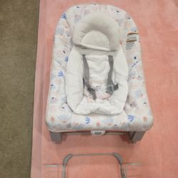 Baby bouncer