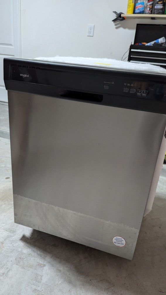 New- never used dishwasher