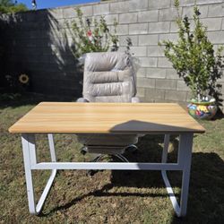 Brad New Table And Chair 