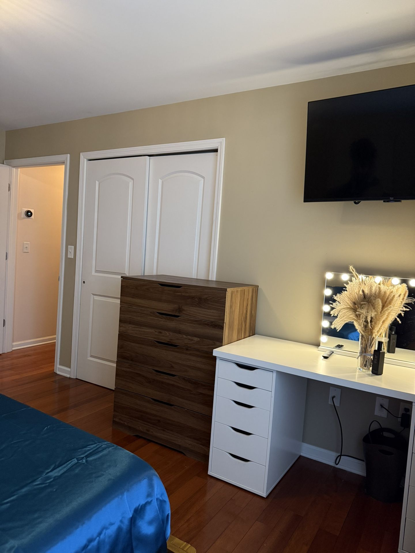 IKEA Vanity With Mirror And Lights