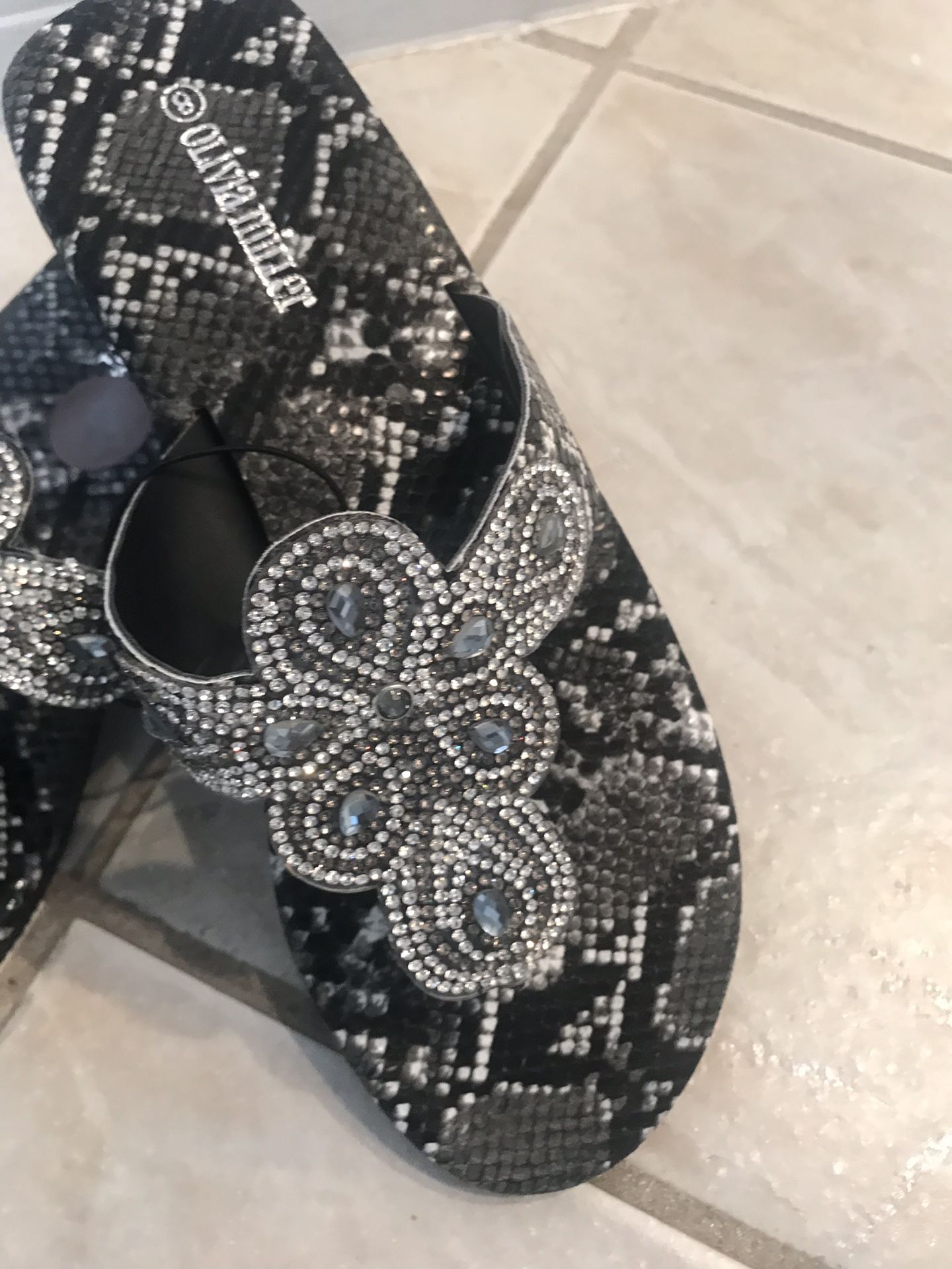 Nice sandals brand new size 8