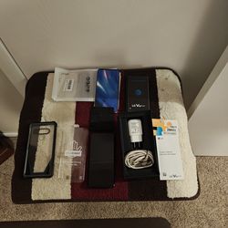 LG  V40 ThinQ 5G Smartphone