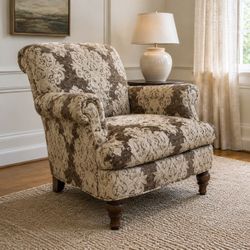 Elegant Damask Accent Chair – Plush & Comfortable