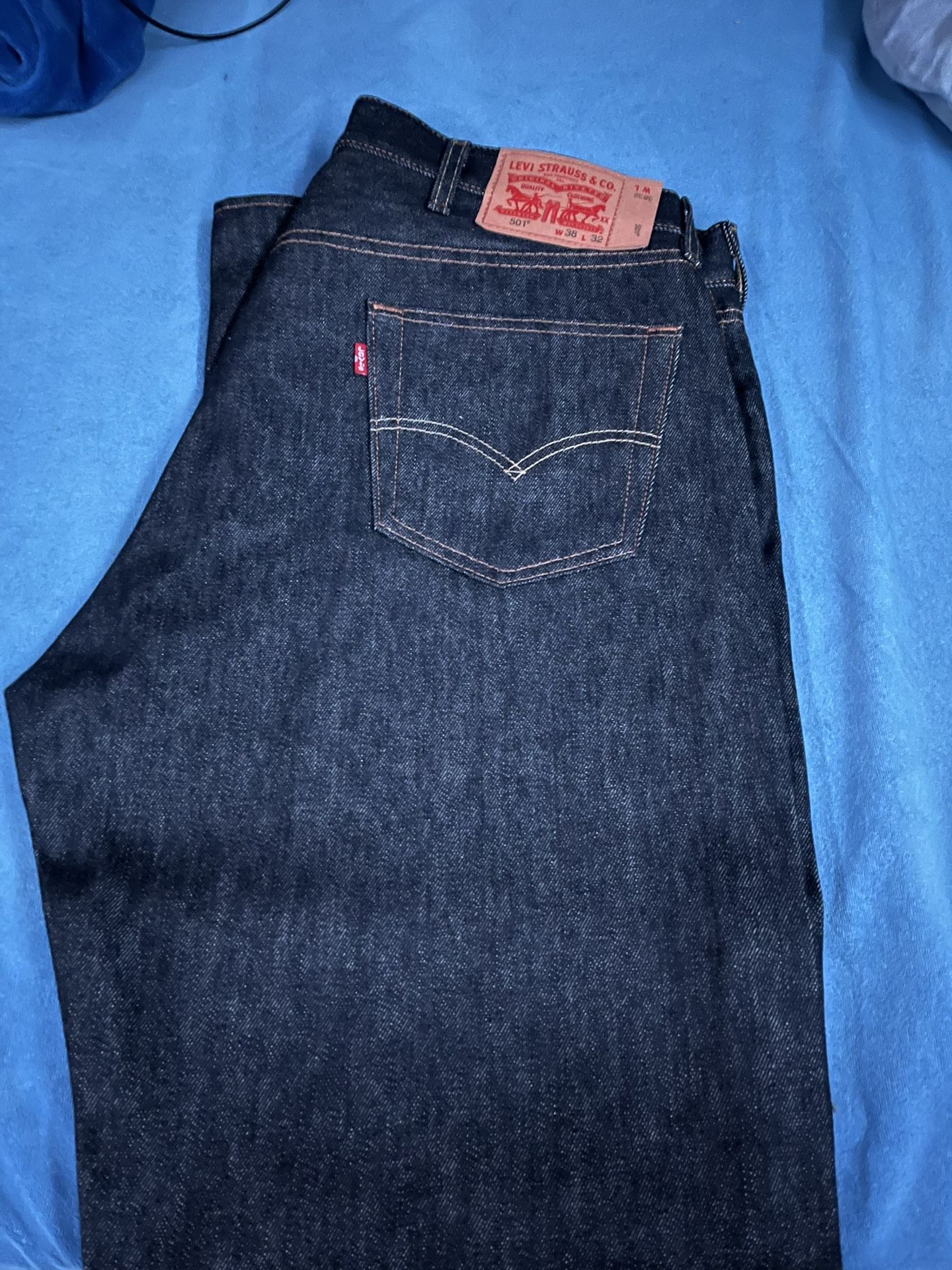 Levi’s 501 shrink-to-fit denim black