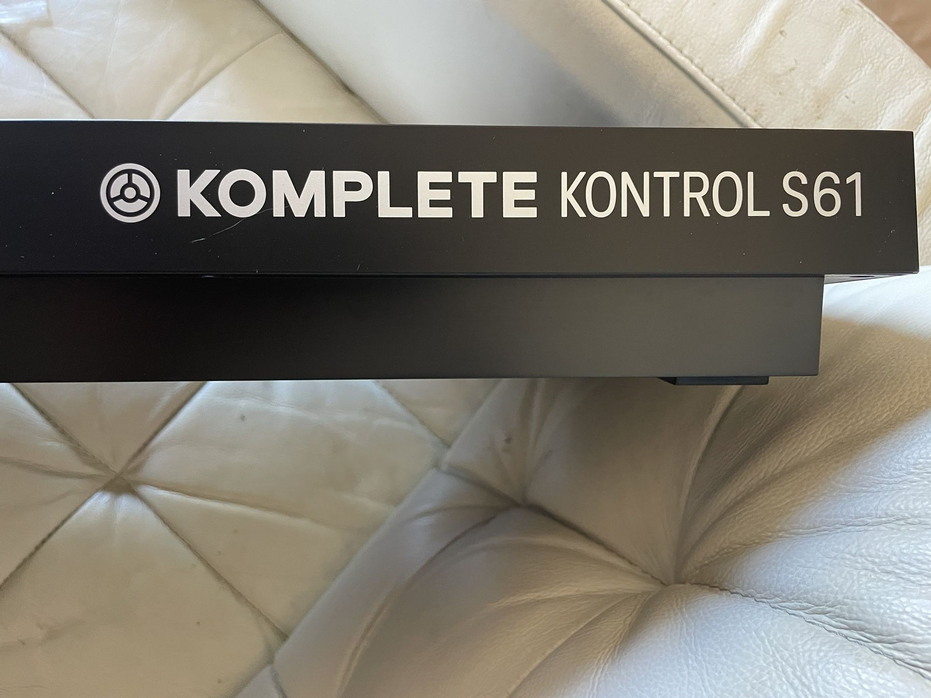 Komplete kontrol S61 MK2