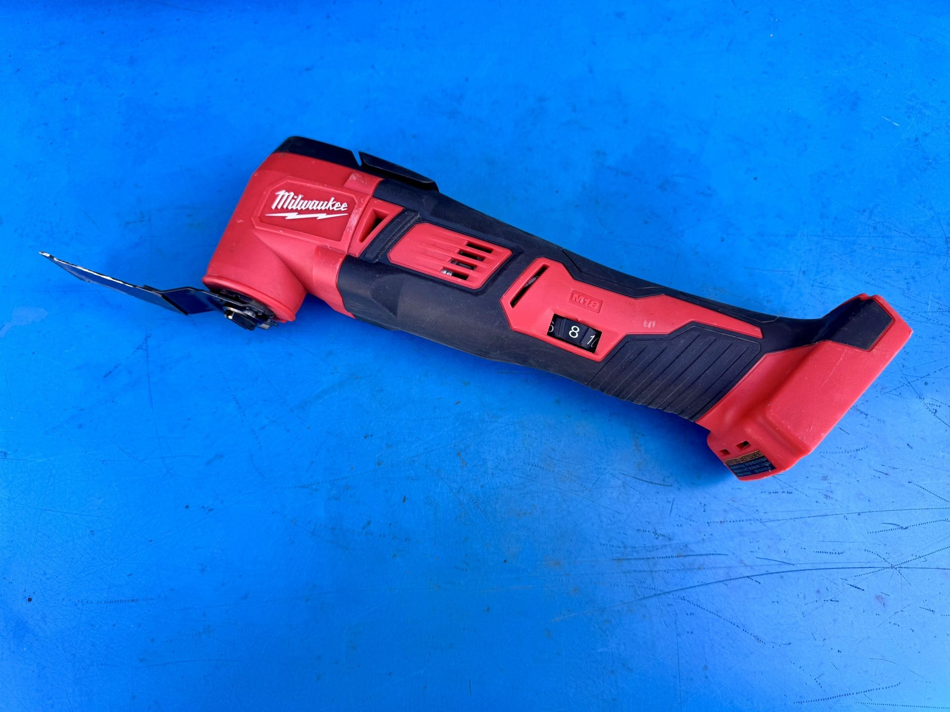 Lightly Used Milwaukee M18 18V Lithium-Ion Cordless Oscillating Multi-Tool (Tool-Only)