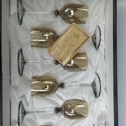Vintage Wine Glasses In Box 