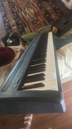 YAMAHA 88 key P85
