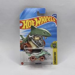 Hot Wheels 2025 Treasure Hunt Green Shark Bite 229/250 Experimotors 10/10