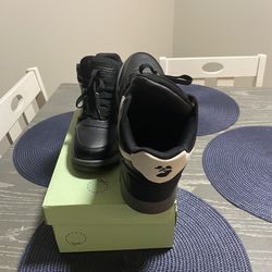 OFF-WHITE Out Of Office OOO Low Tops