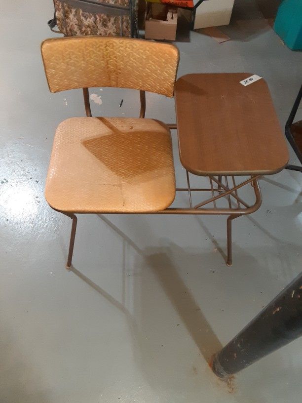 Vintage Gossip Chair